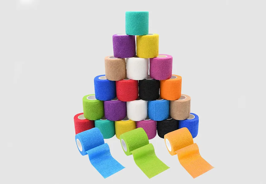 Elastischer selbst klebender Verband